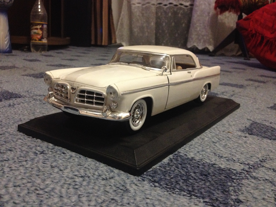 модель Chrysler 300 B 1956 Majisto у масштабі 1:18 1