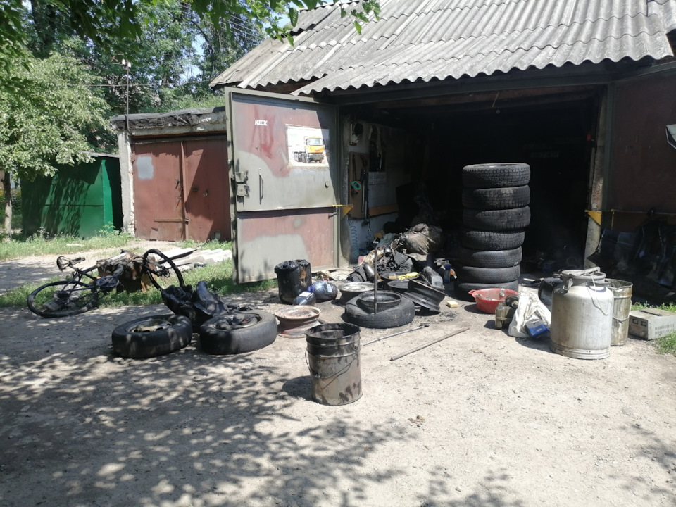 Пожежа в гаражі 3