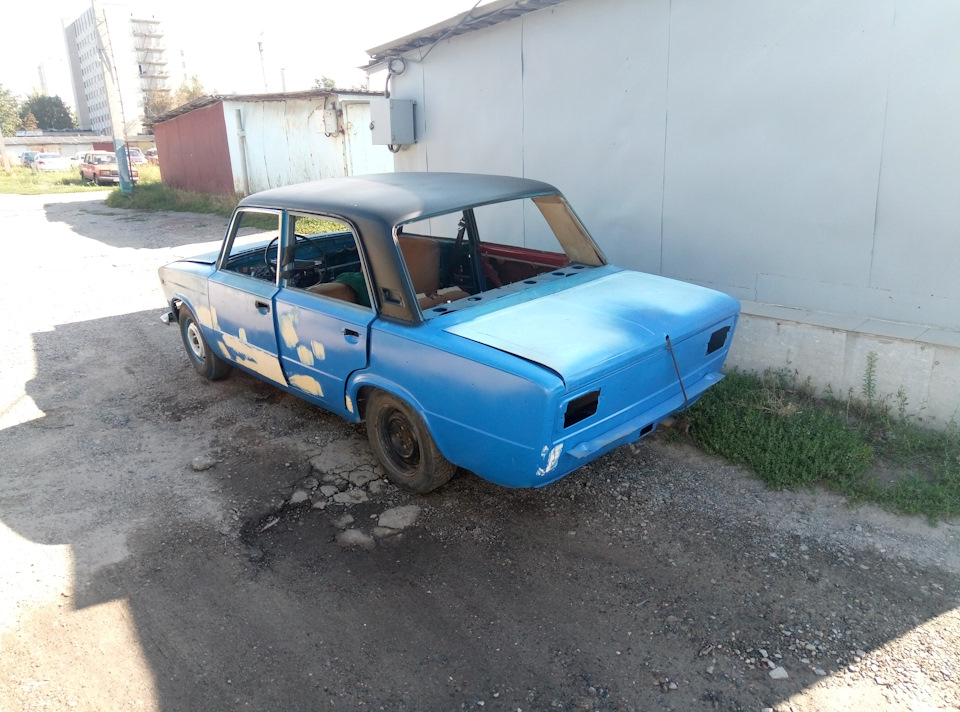 У процесі фарбування. 2