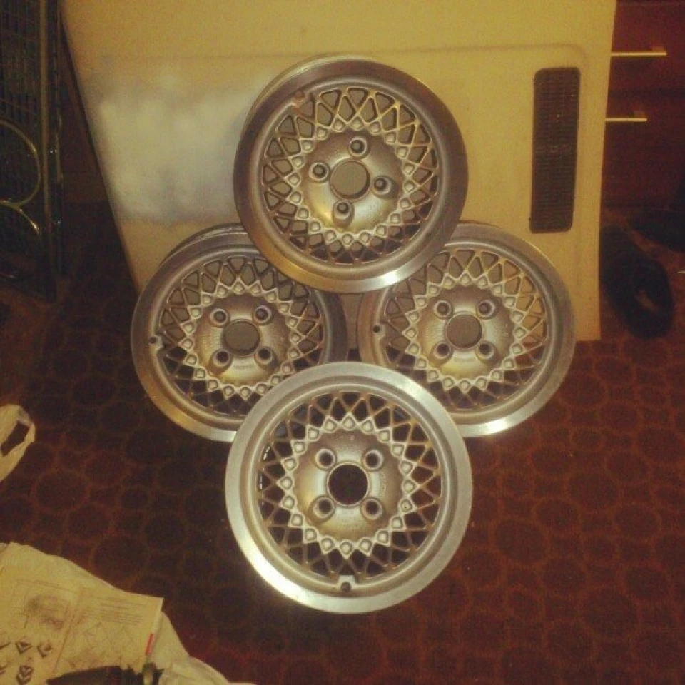купив диски R13 Rial VW motorsport