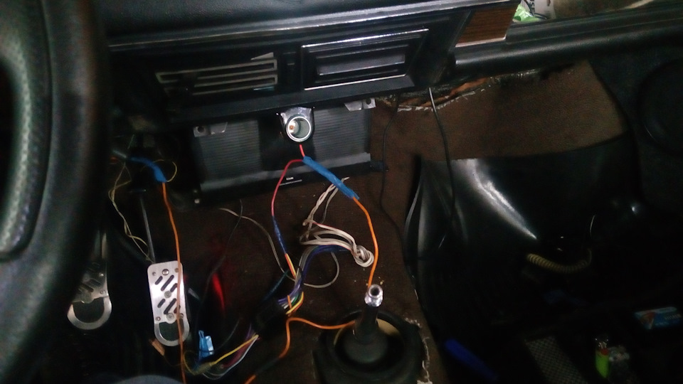 Вибір вольтметрів VST-708, VST-706 в прикурювач 3