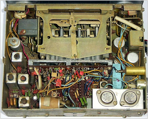 12. Ретрофіт магнітоли А-275В 3