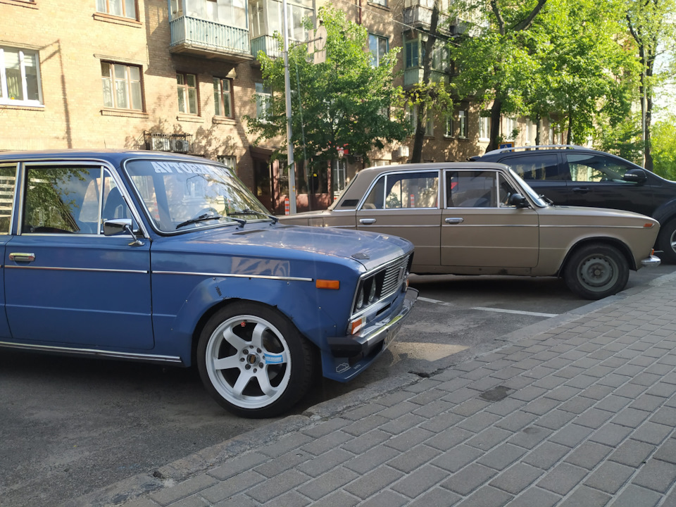 4. Реле: поворотів, двірників, фар та регулятор напруги. 1