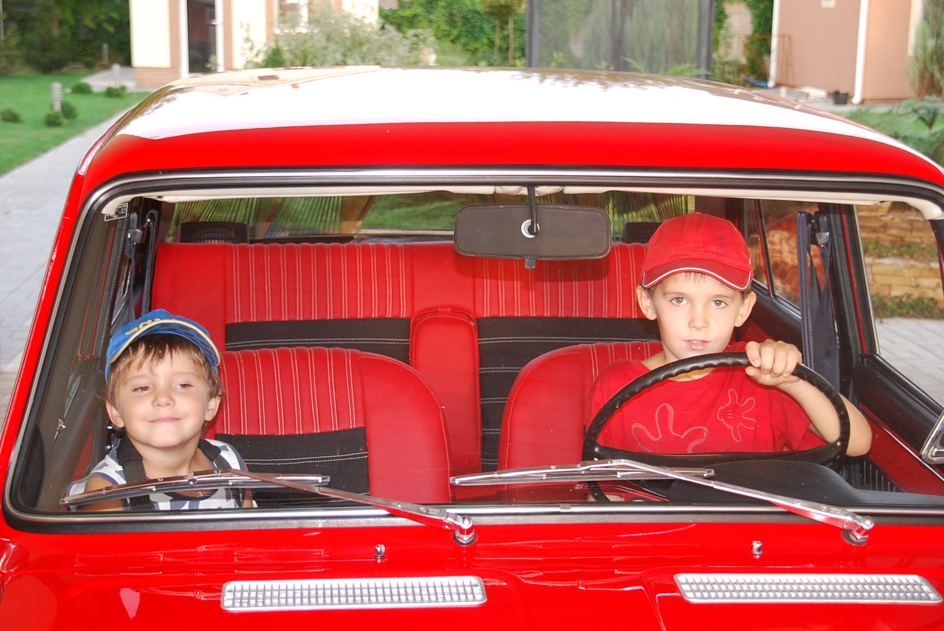 Головні помічники 3