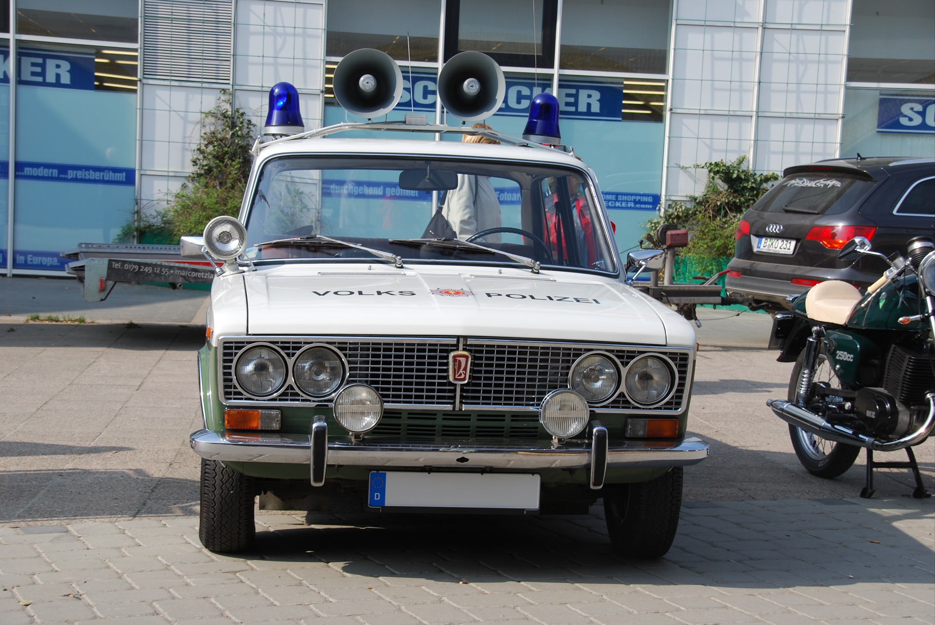 Lada 1500 Volkspolizei, фото 1