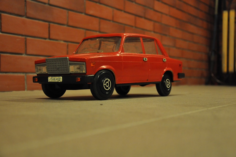 ВАЗ-2107, 1:10 4
