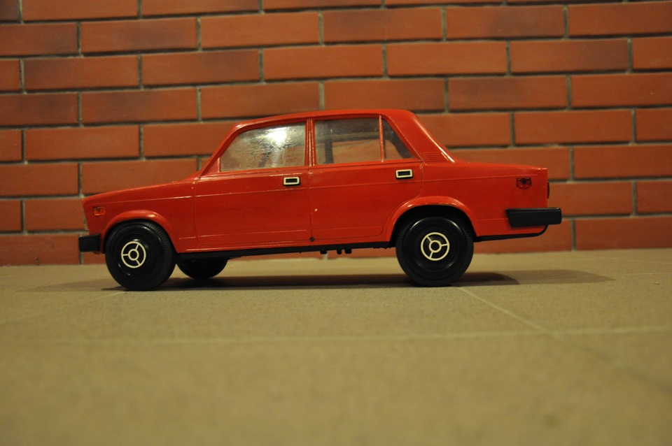 ВАЗ-2107, 1:10 1