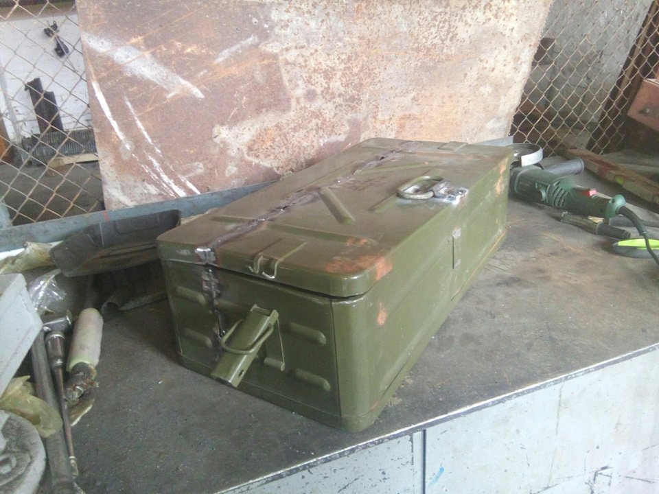 Ящик для інструментів 1