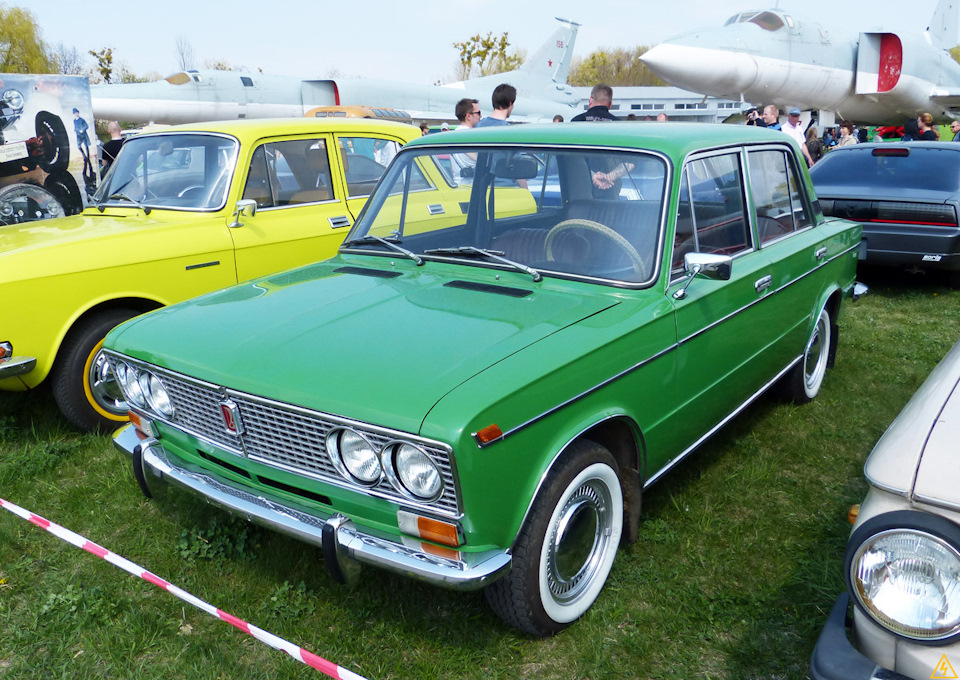 фото Ваз 2103 на OldCarFest у 2015 році 1
