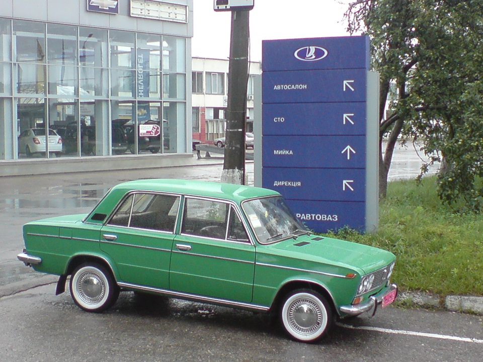 Фотографії автомобіля Ваз 2103 2