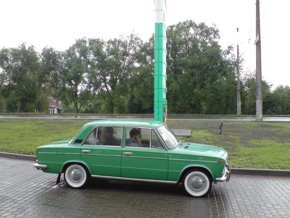 продав авто ВАз 2103 2