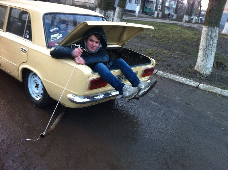 Вихлоп з'їхався 1