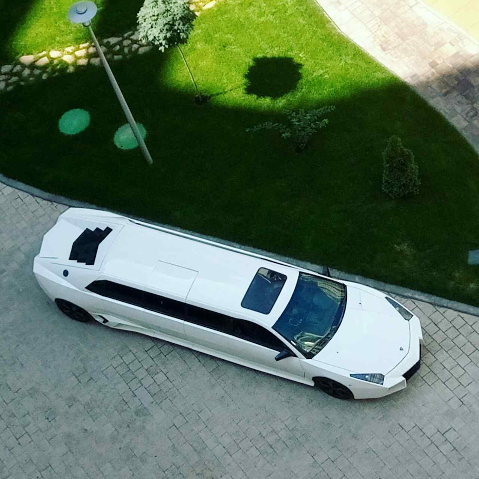 Лімузин Lamborghini 1