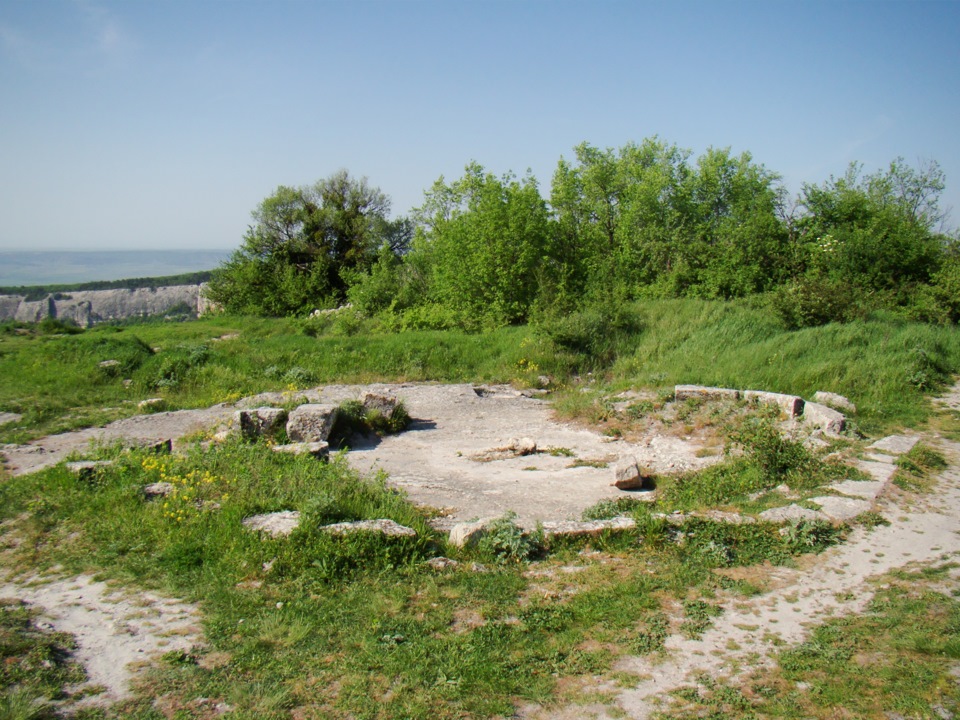 Мангуп. Частина 8. За стіною Цитаделі (Дірявий мис). 2