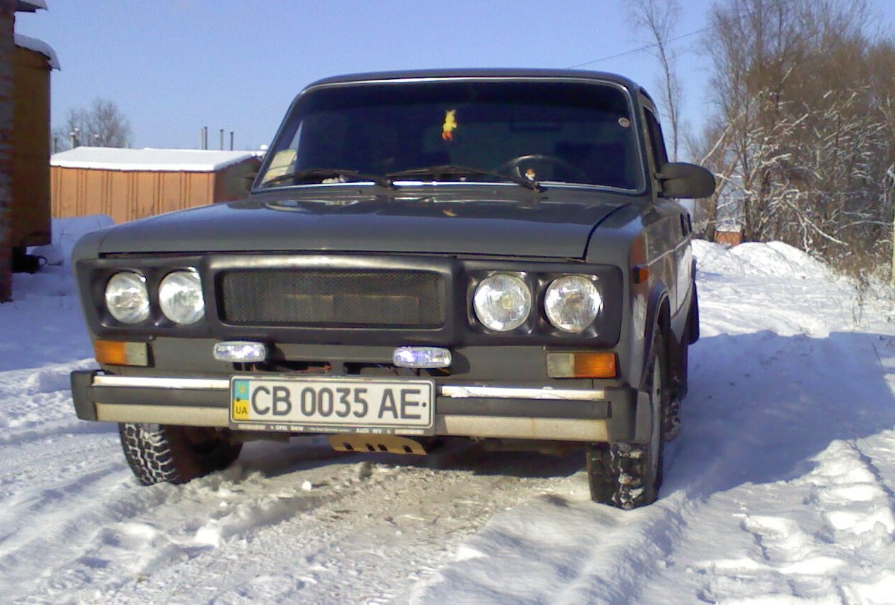 Решітка радіатора 3