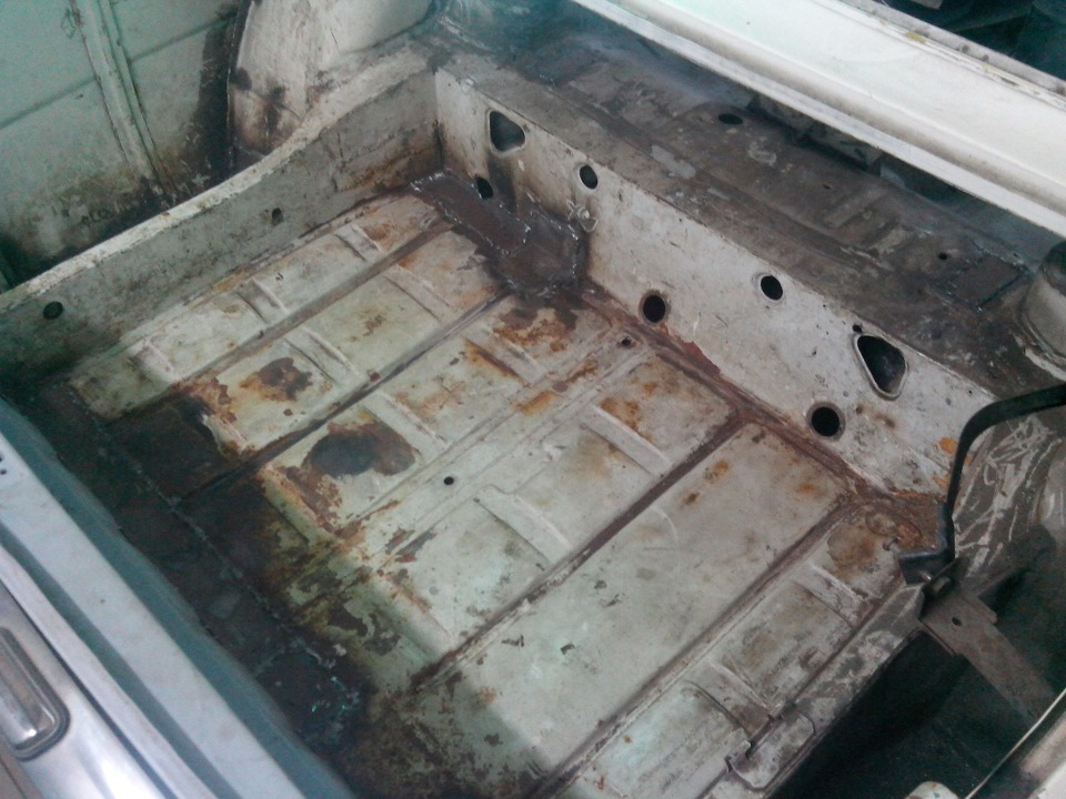 погрунтовал багажник 1