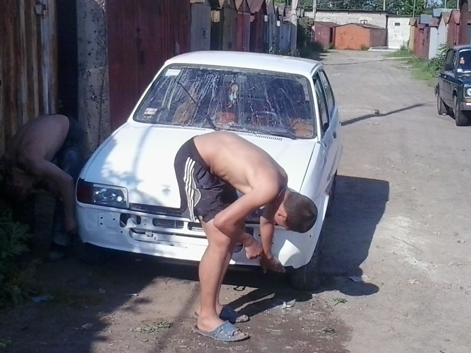 щось колесо приспустило. 2