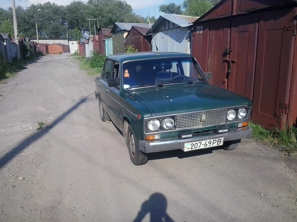 щось колесо приспустило. 3