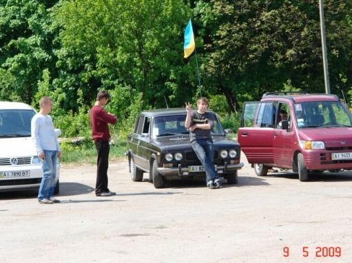 автопробіг на честь 9 травня. Я на чолі колони)) 5