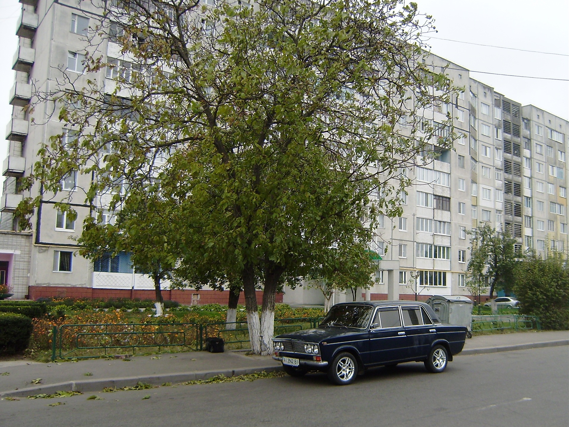 Зовнішньо (з новими колесами) 4