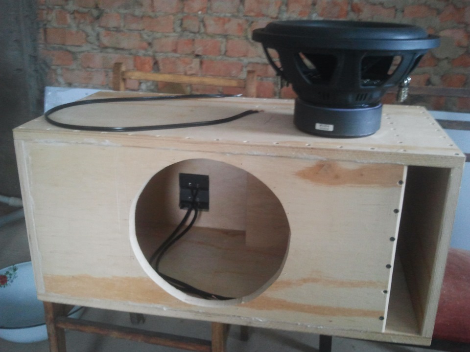 ПРОДАМ САБ+ПІДСИЛЮВАЧ 2