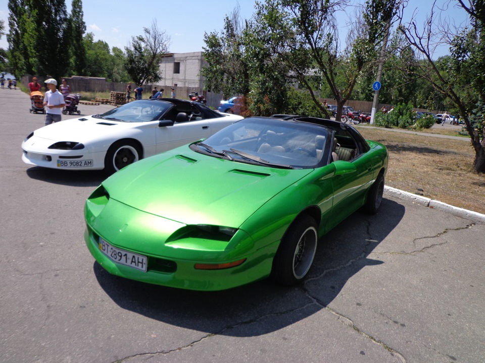 Chevrolet Camaro 1994 4