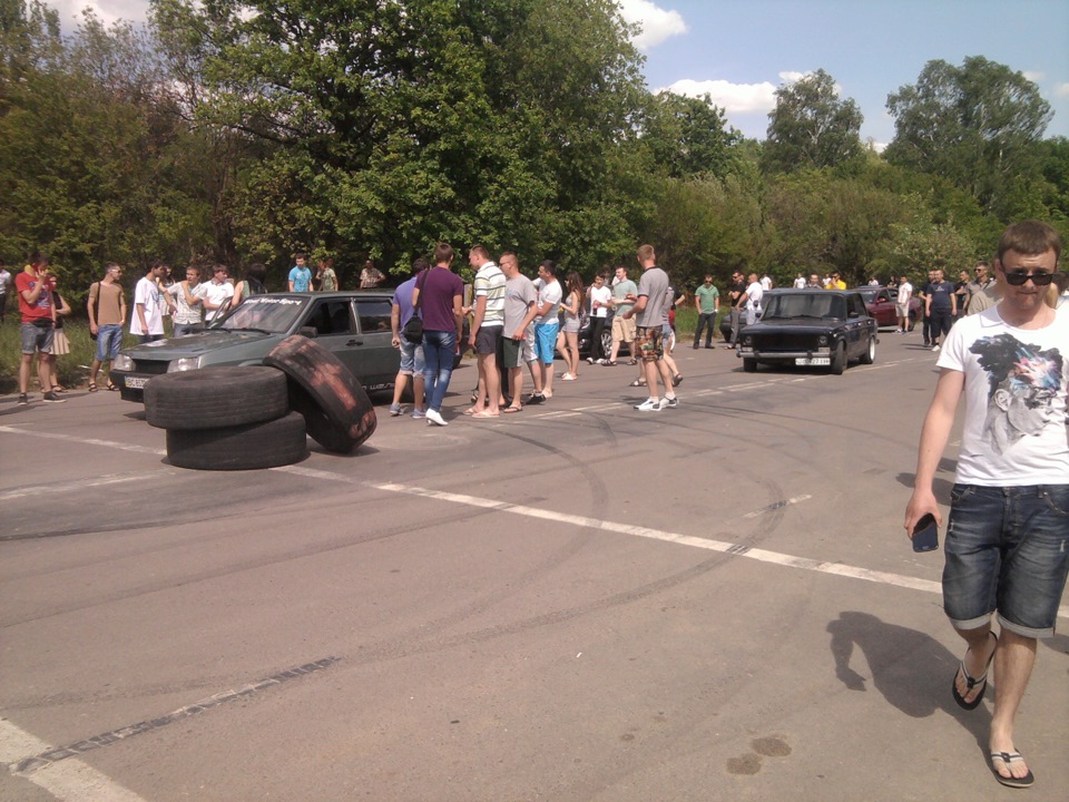 Літо 2013, Україна, Львів, вул.Півничка, гонки 2