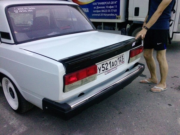 Продам Спойлер АВР на класику 3