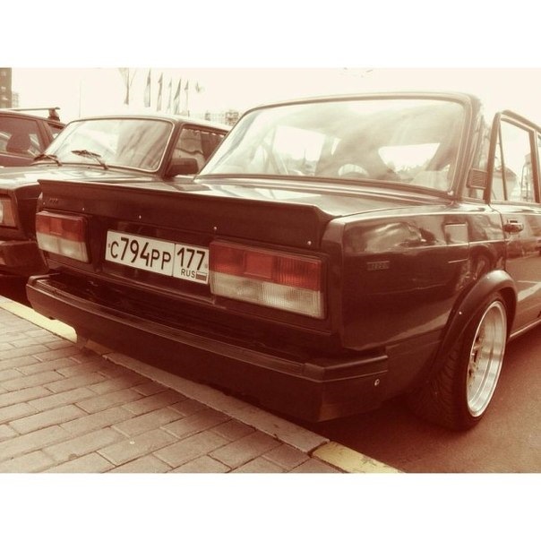 Продам Спойлер АВР на класику 1
