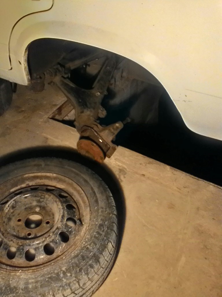 Задня Незалежна підвіска е28 4
