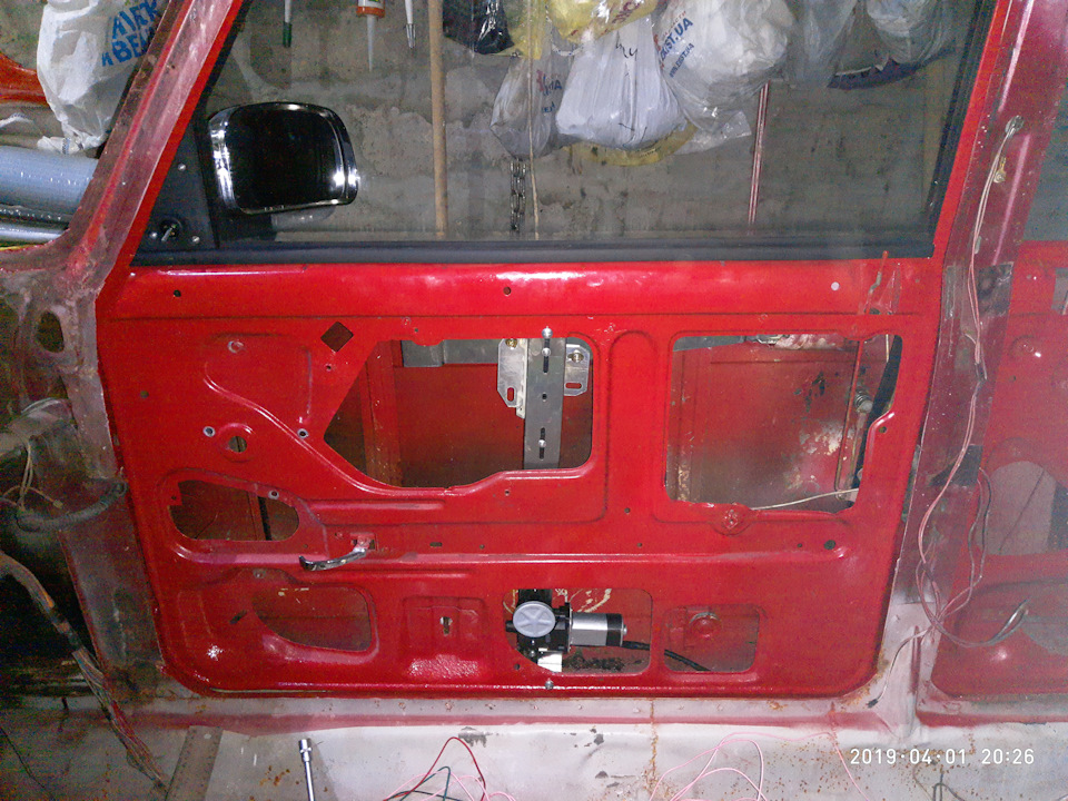 Складання продовжується. 4