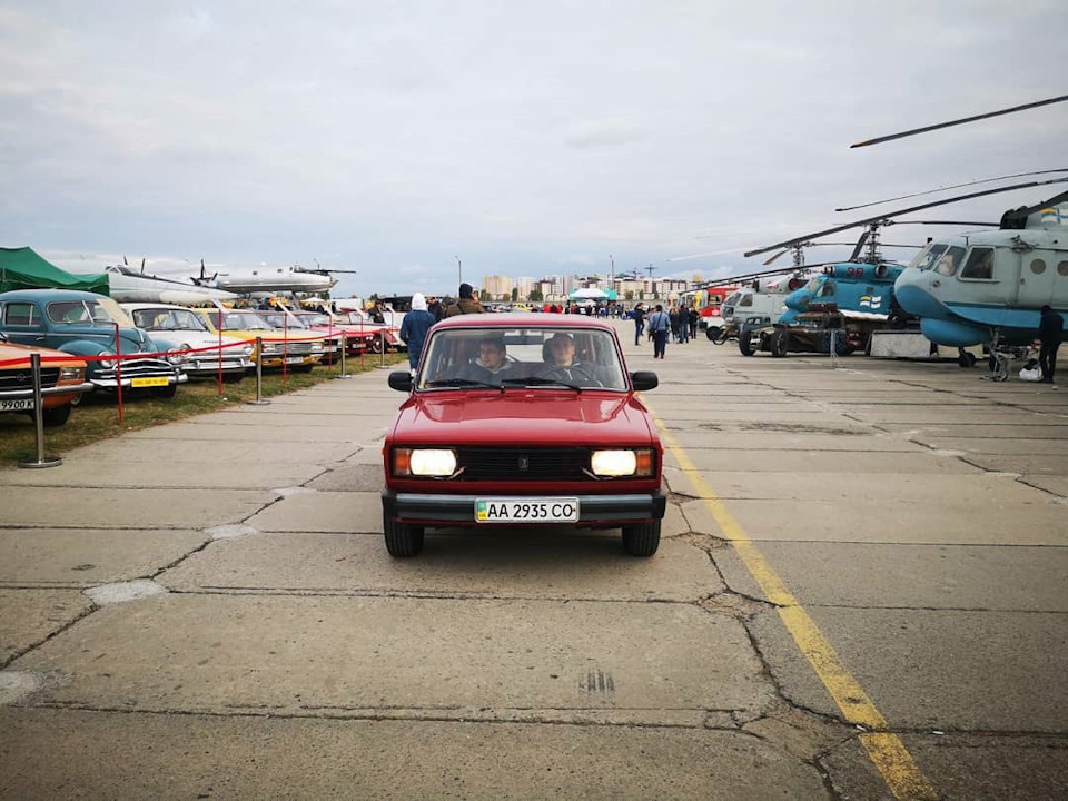 Трохи фото з OLD CAR LAND 2019 1
