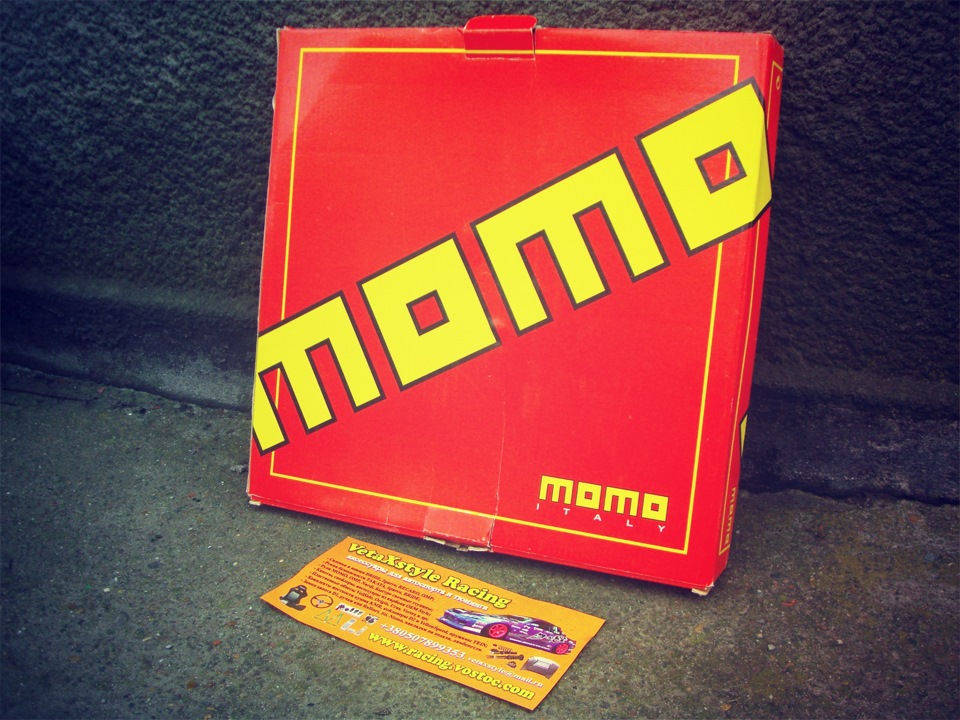 Руль Momo, Raid та скульптурний пластилін для… 1