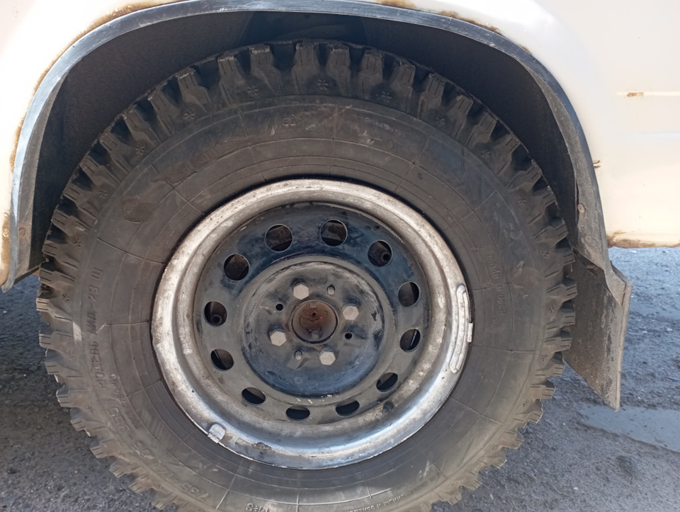 7.35-14 АІД-23 або впхнути невпихуемое 4