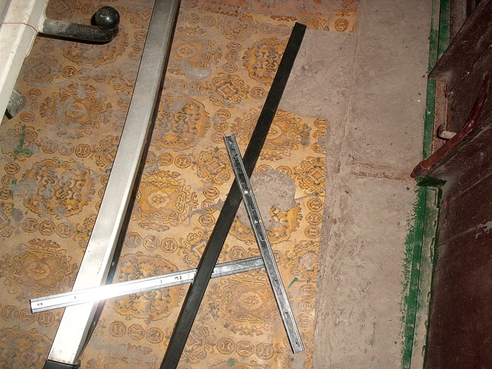 Весь у іклах як крокодил 2