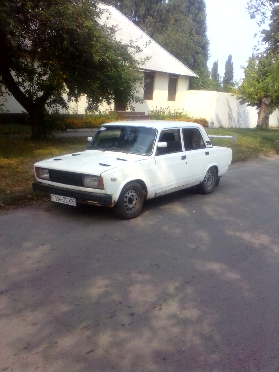 машину продав 1