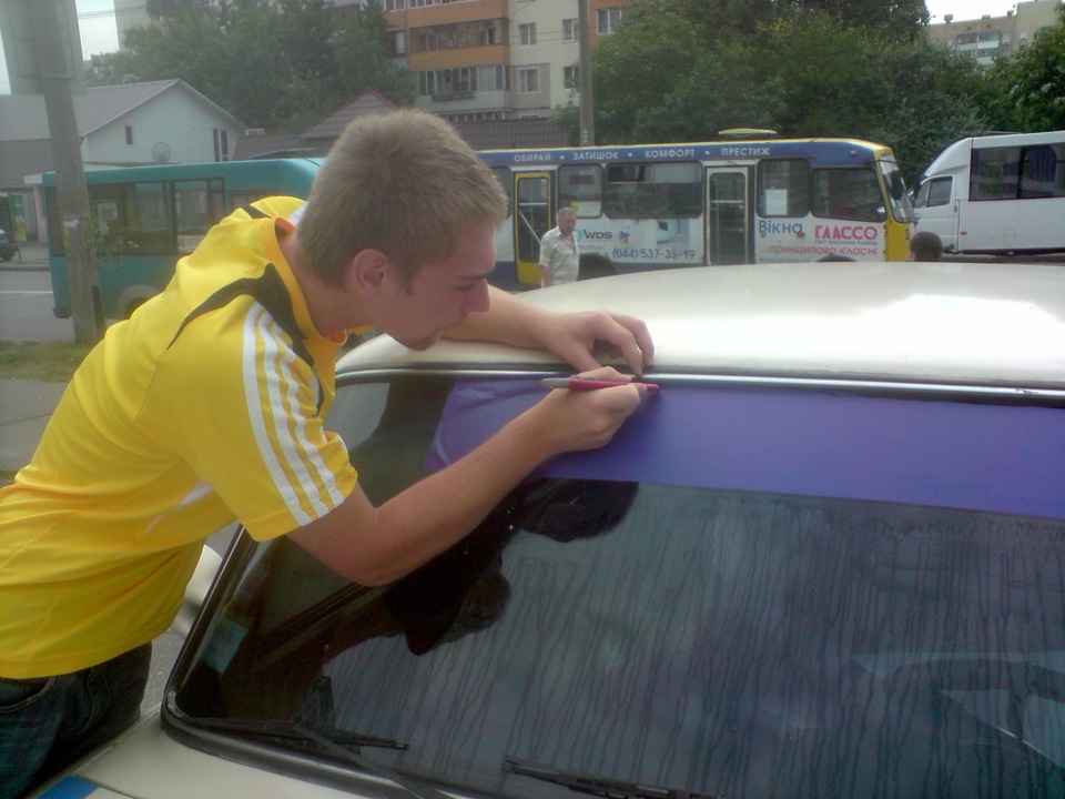 Полоса на лобовуху 2