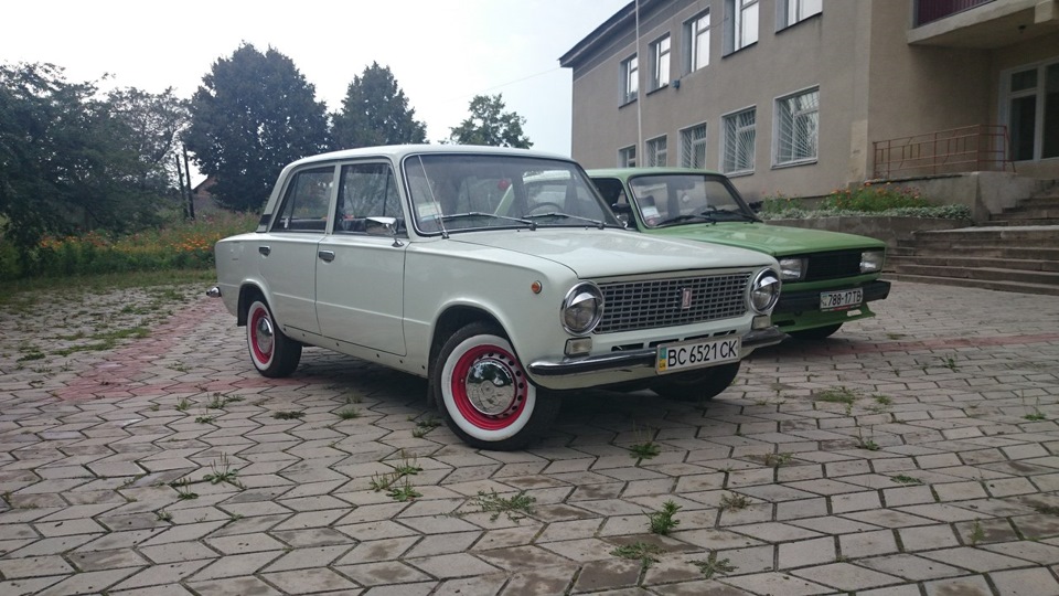 ВАЗ 2105 і ВАЗ 21013 4