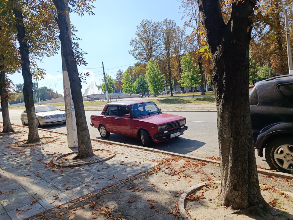 А кажуть жига не їде. 2105 vs Golf V GT 1