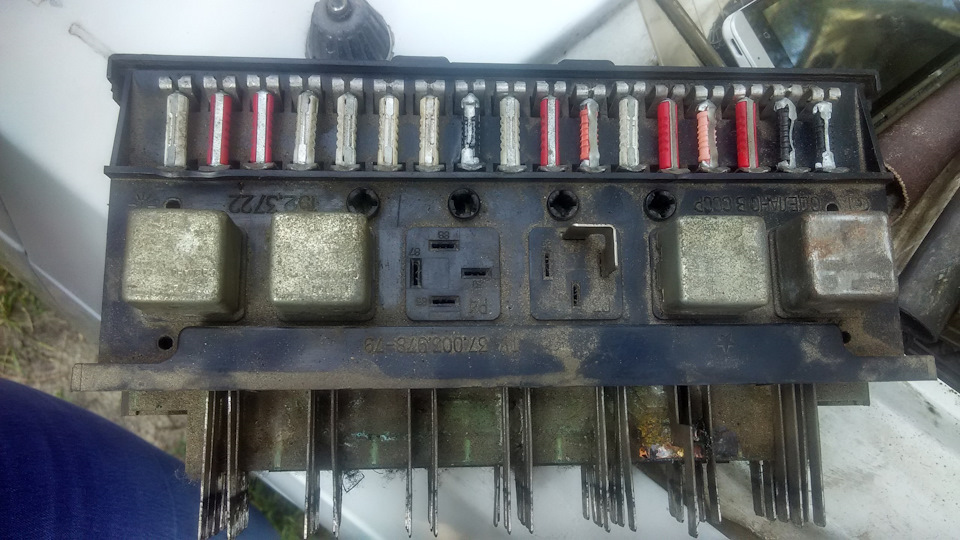 Блок Запобіжника - купка проблем) 4