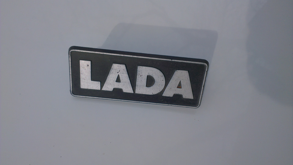 Продам дзеркала Hagus і шильдик Lada 3