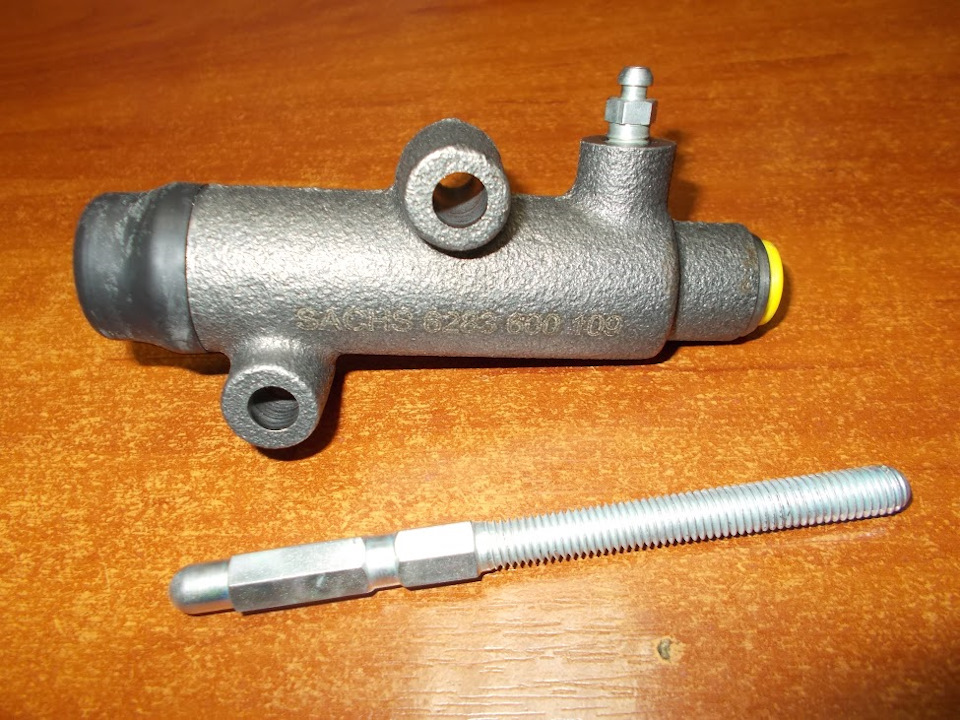 Циліндр зчеплення робочий Sachs 1