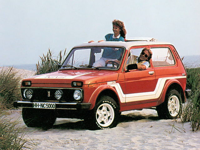 Дилерські наклейки (Streifen-set - набори смуг) від Deutsche Lada Automobil GmbH на Lada Niva 5000. 3