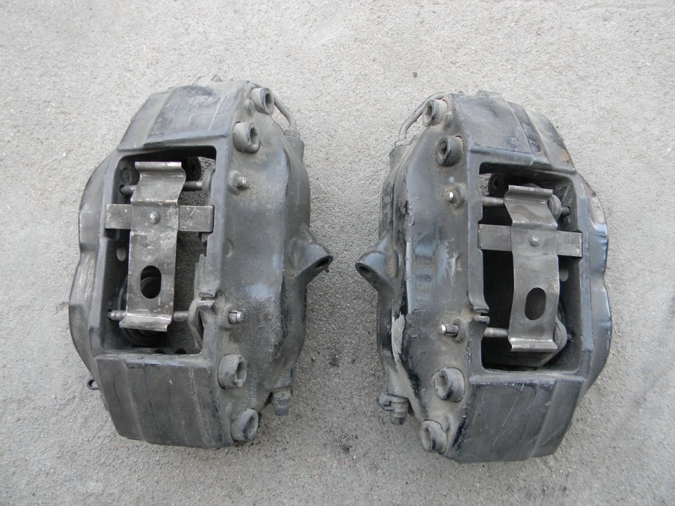 Тормоза BREMBO 4 поршня 1