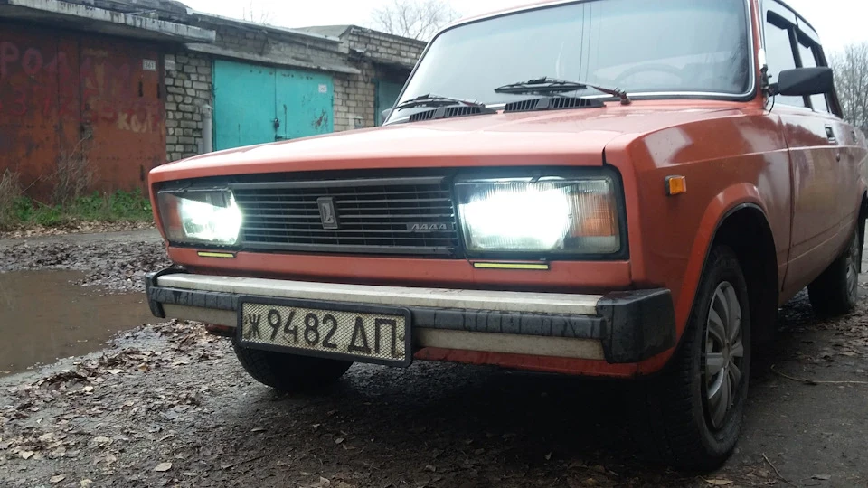 LED лампи в головну оптику.