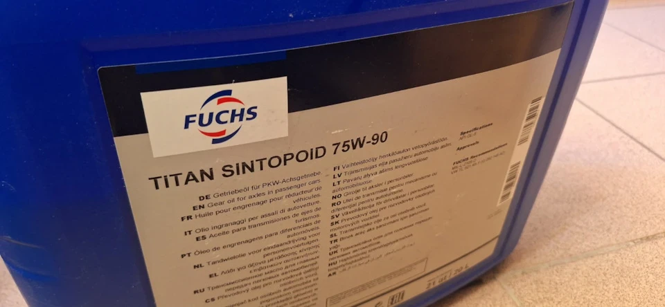 Заміна масла в КПП Fuchs Titan sintopoid 75w90