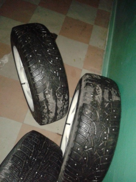 продам комплект 4