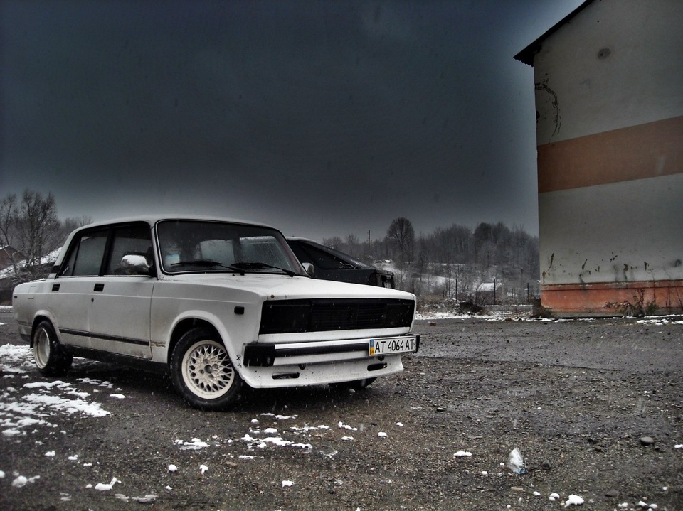 Перший сніг ---> час фото!)) Saab and 2105)) 1