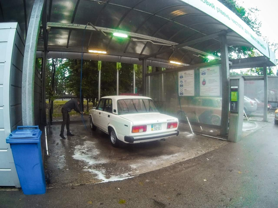 Осінній Old Car Land 4