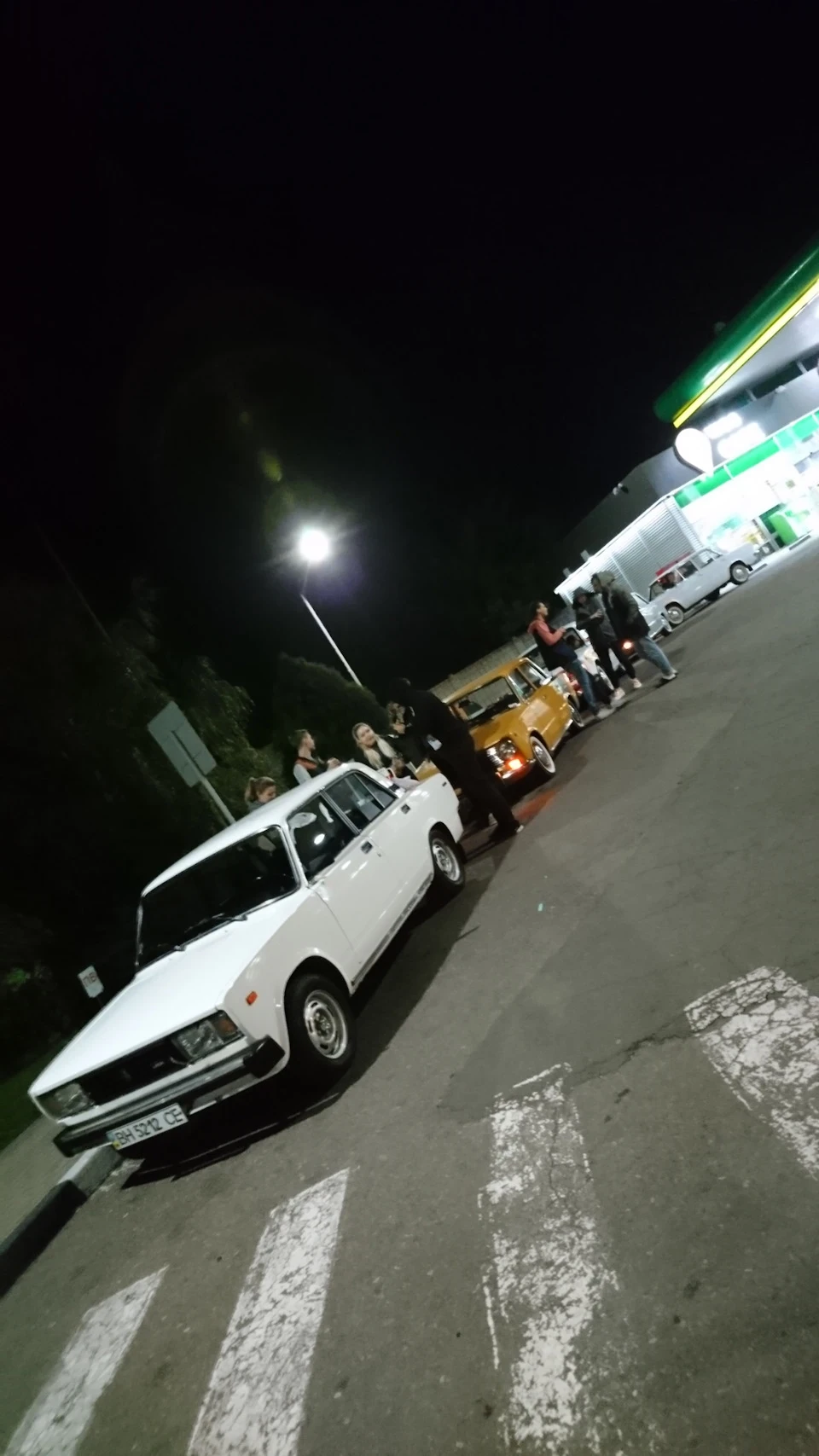 Осінній Old Car Land